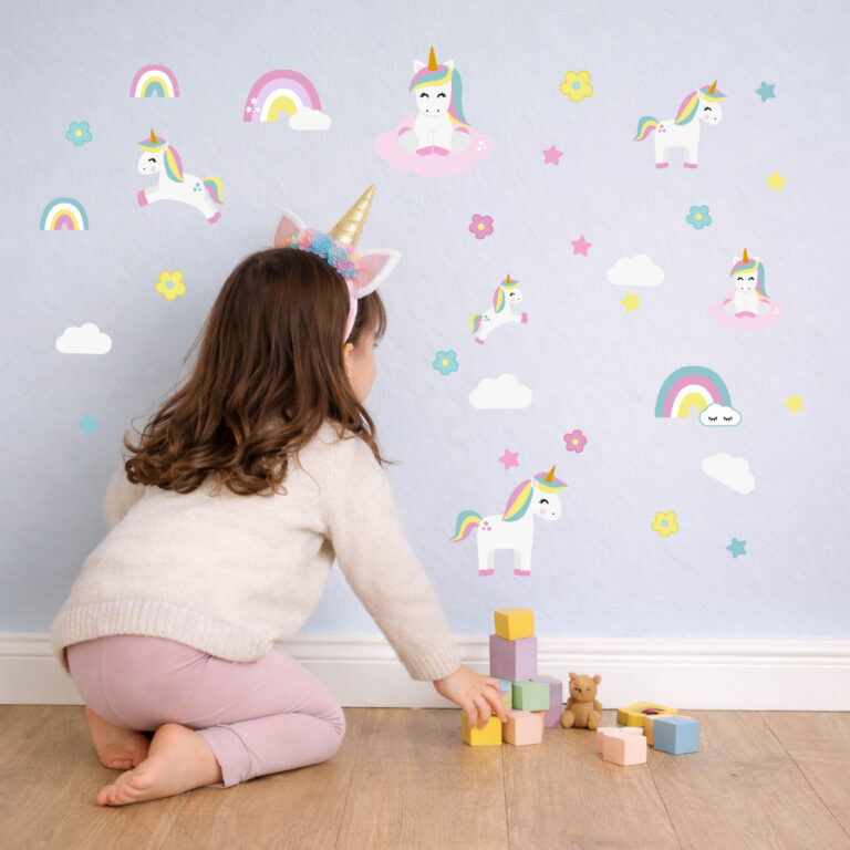 enhjorning wallstickers på barnerom