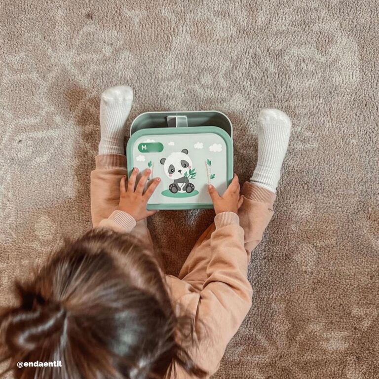 Matboks og barneflaske