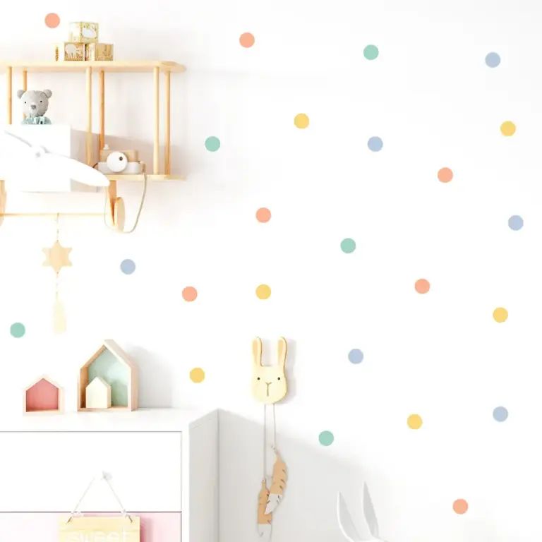 Dots wallstickers på barnerom