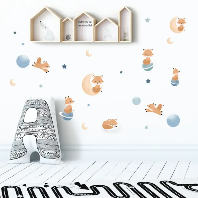 Mikkel på månen wallstickers på barnerom