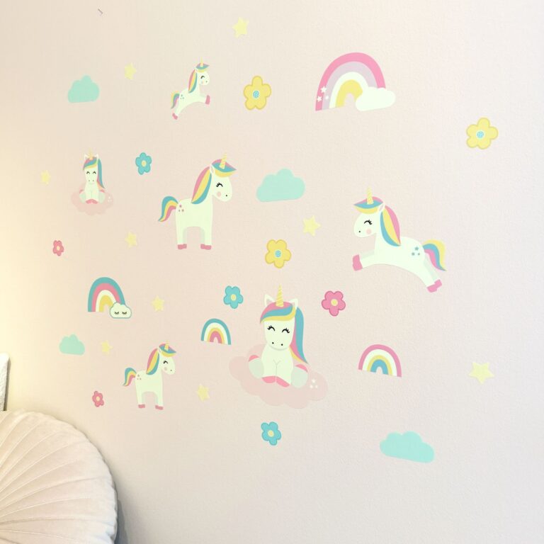 Selvlysende enhjørning wallstickers til barnerom